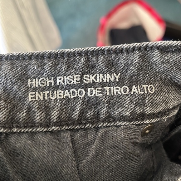 Wild Fable Gray Distressed Denim Jeans - Picture 5 of 6